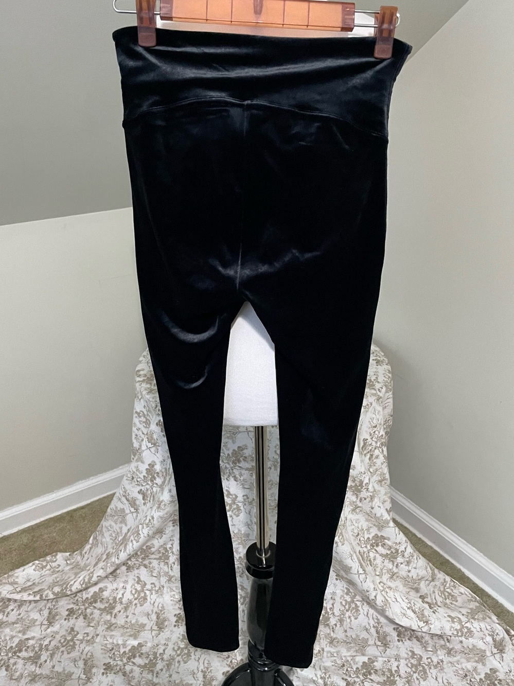 SPANX Black Velvet High-Rise Leggings